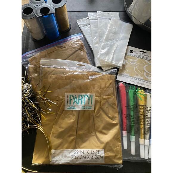 Miscellaneous Various Party Related Items (Swirl Streamers, Ribbons, Bags, etc) - Picture 1 of 2